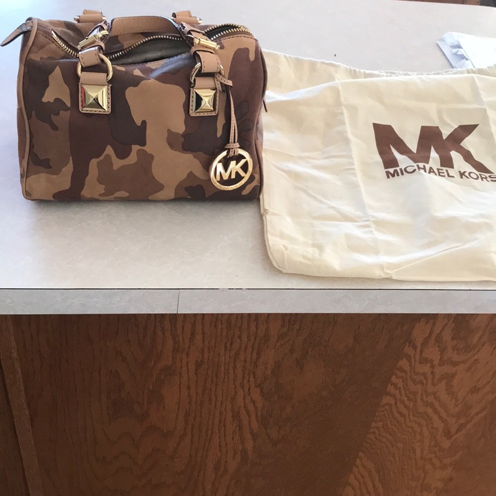 Camo print Michael Kors bag
